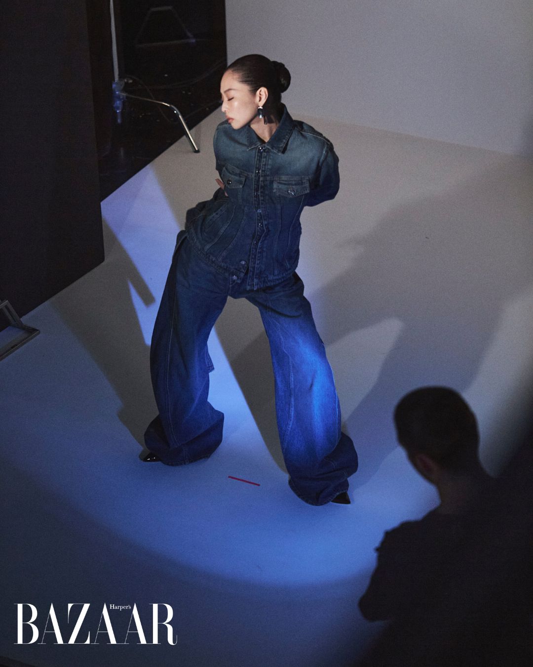 bzvn-jennie-nang-tho-jean-paul-gaultier (7)